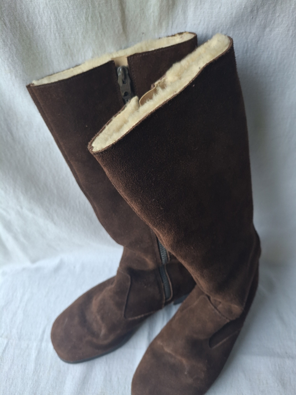 Women's Brown Suede Shearling-Lined Mid-Calf Boots - Picture 2 of 7
